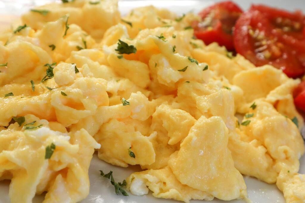 Cozy 3 Bedroom Downtown Cottage With Complimentary Breakfast Delivered Daily To The Rental Niagara Falls Exterior foto