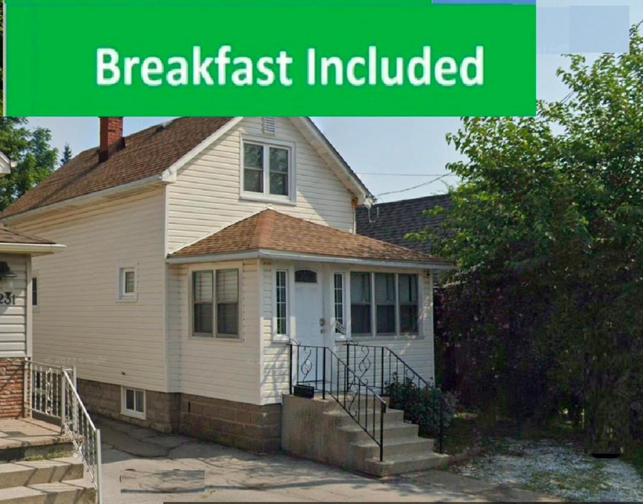 Cozy 3 Bedroom Downtown Cottage With Complimentary Breakfast Delivered Daily To The Rental Niagara Falls Exterior foto